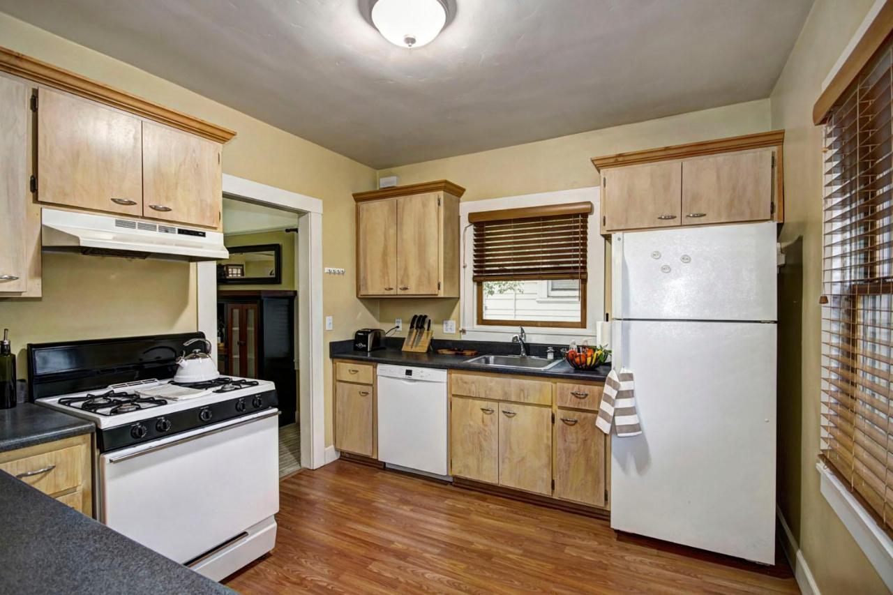 Charming 2Bed French Colonial Apartment In Desirable Midtown サクラメント エクステリア 写真